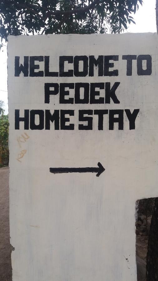 Pedek Homestay Praya Kültér fotó