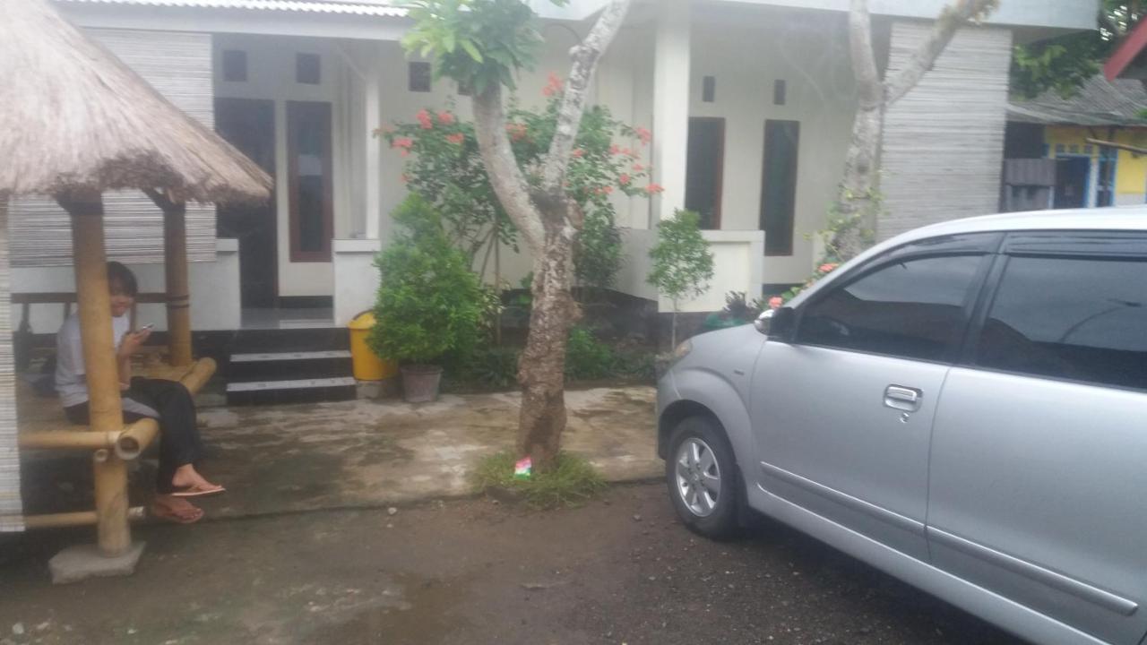 Pedek Homestay Praya Kültér fotó