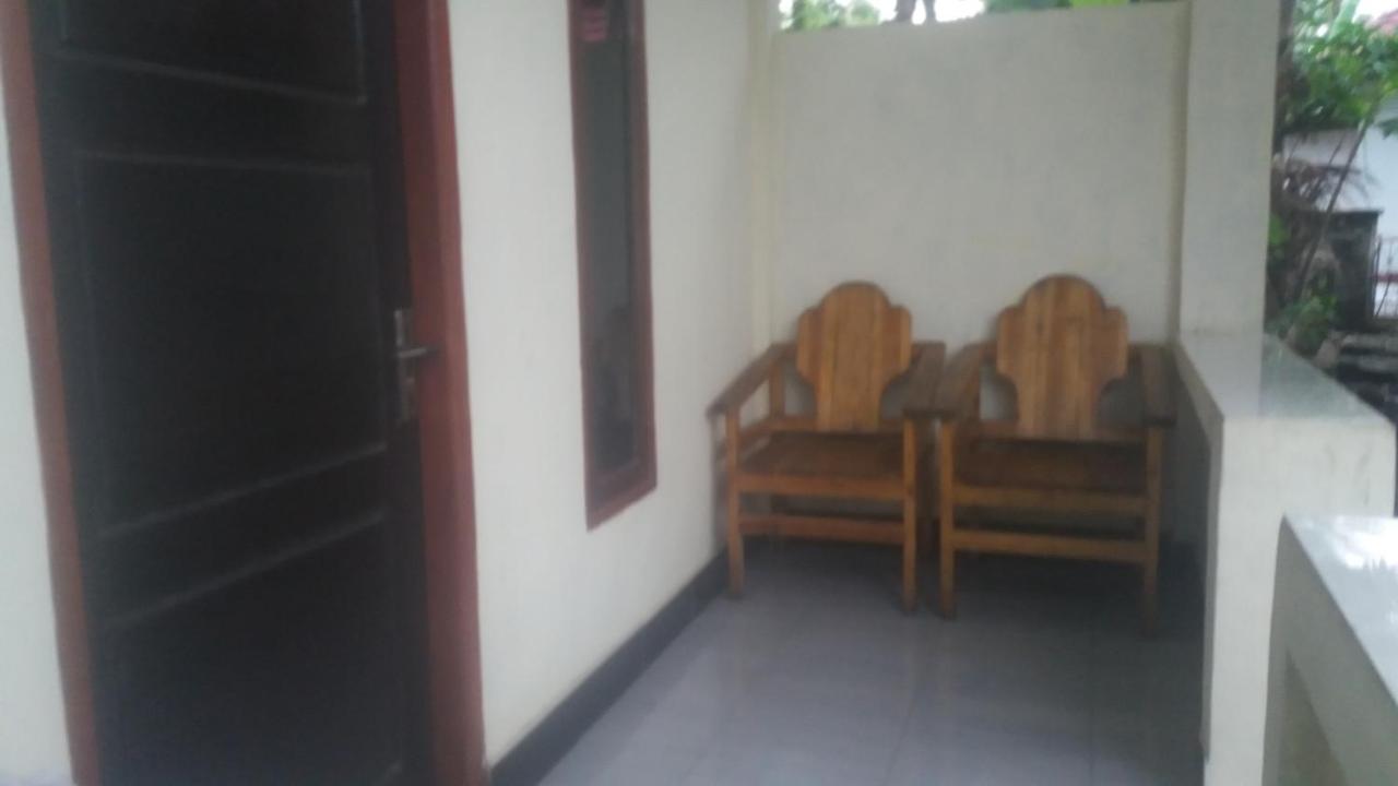 Pedek Homestay Praya Kültér fotó